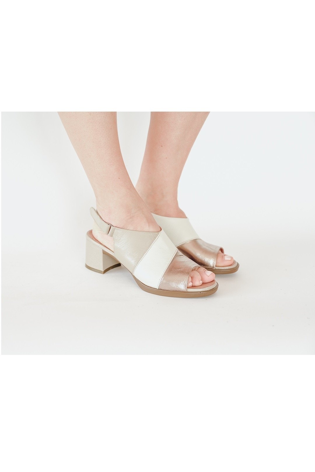 SANDALIA KALI COMBINADA ALMENDRA FLEX