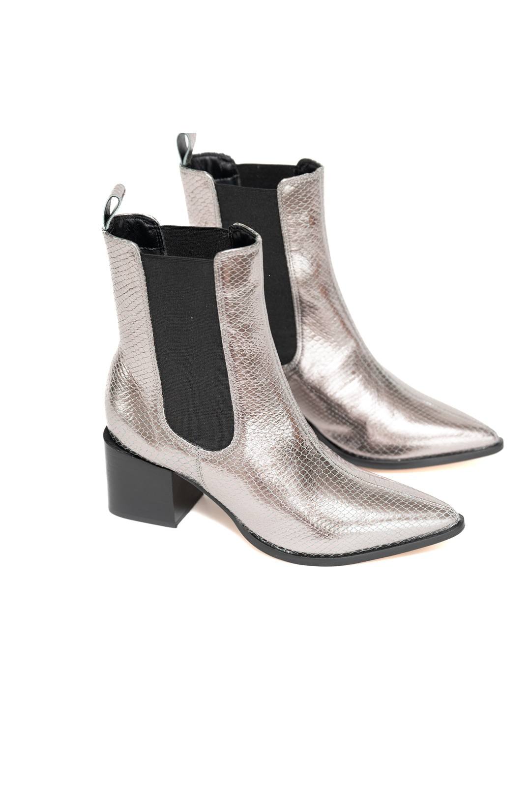 BOTA GAITA TEXTURED PELTRE