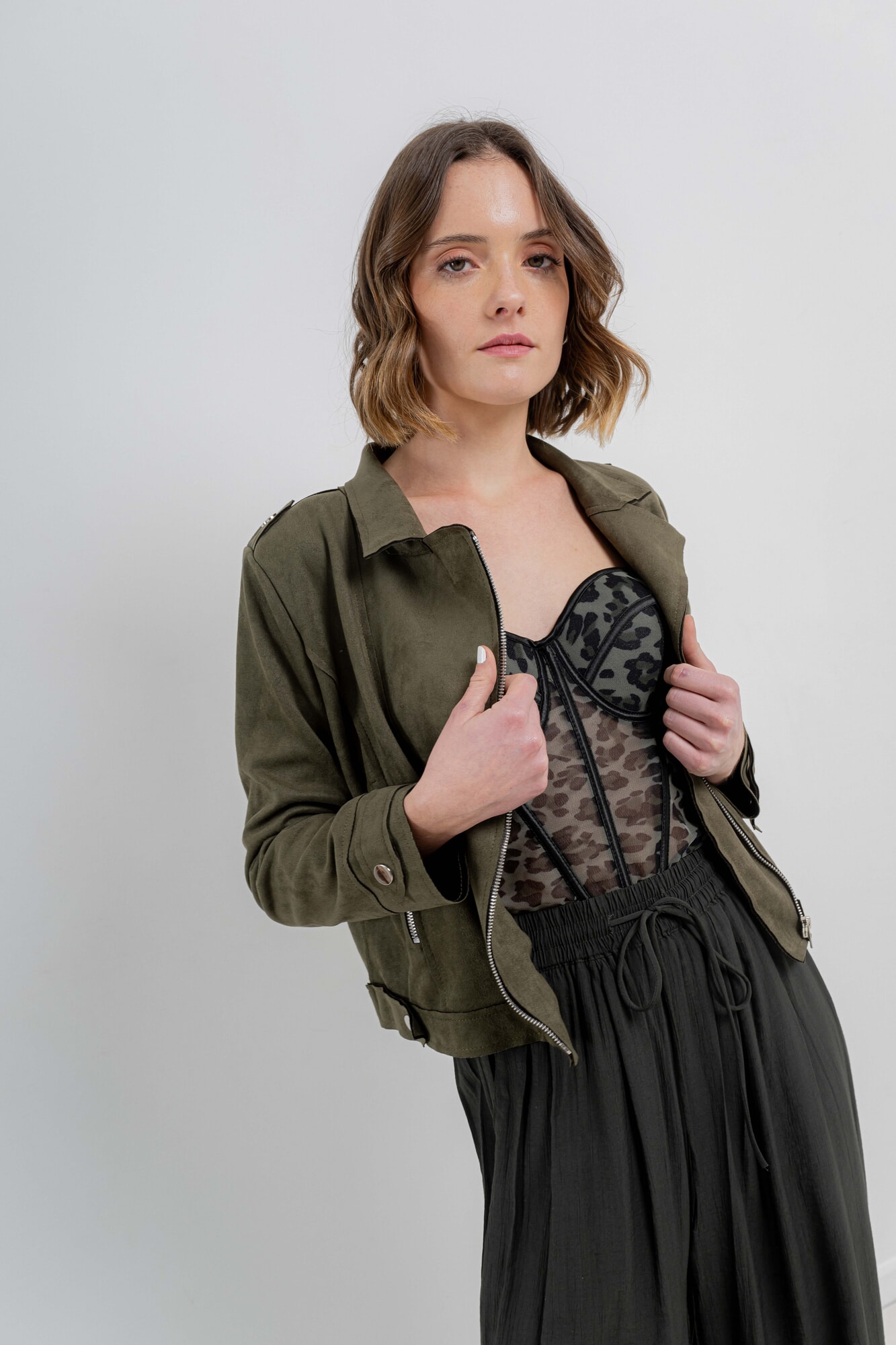 CHAQUETA SOMBRA